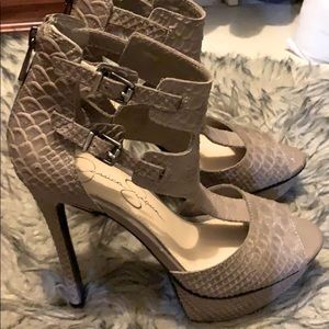 Zipper up Nude Shoes